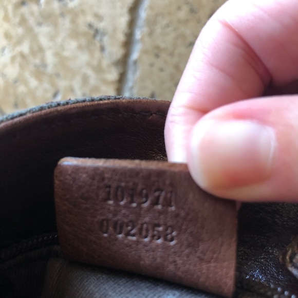 Authentic Gucci handbag w brown leather trim - Picture 3 of 5
